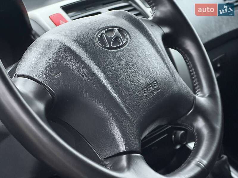 Позашляховик / Кросовер Hyundai Tucson 2011 в Охтирці