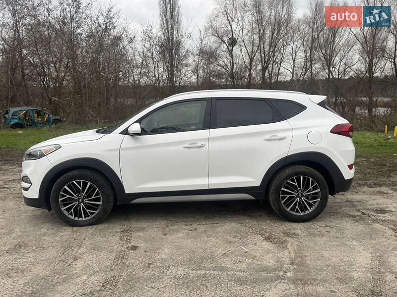 Позашляховик / Кросовер Hyundai Tucson 2017 в Києві