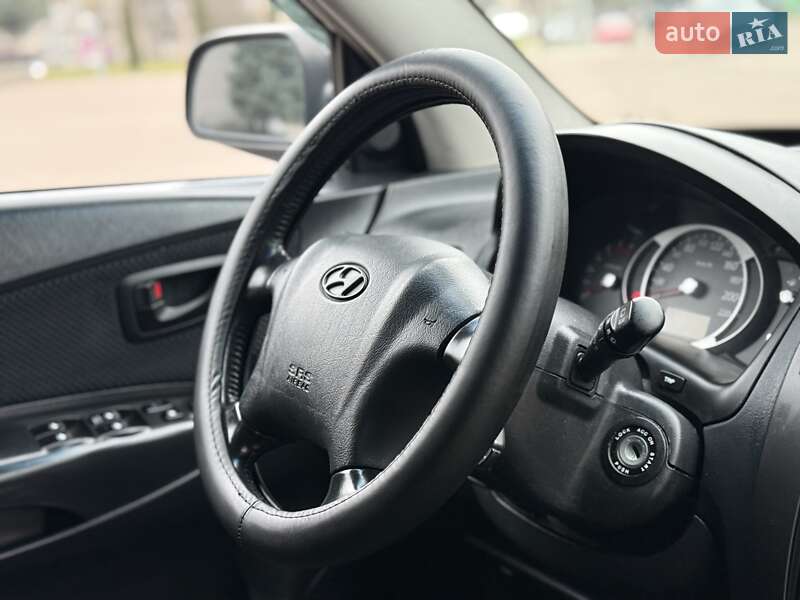 Позашляховик / Кросовер Hyundai Tucson 2008 в Рівному