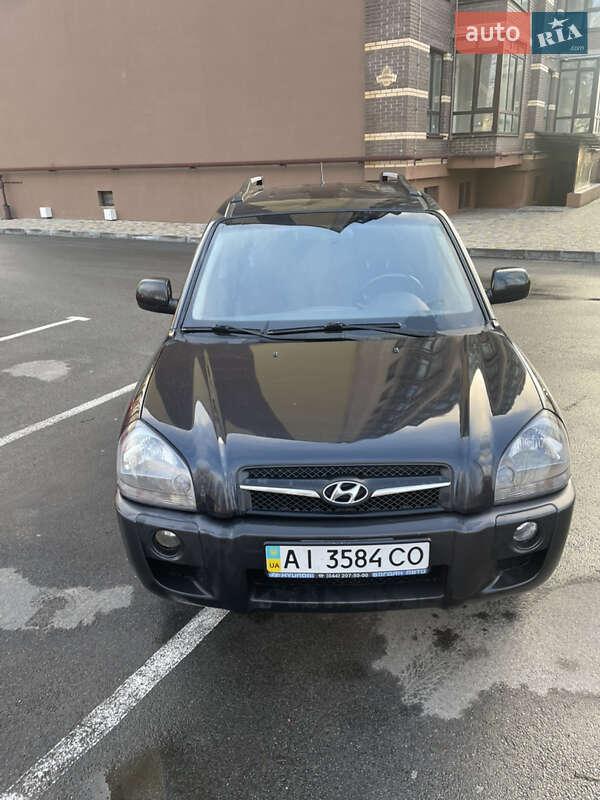 Внедорожник / Кроссовер Hyundai Tucson 2011 в Чернигове