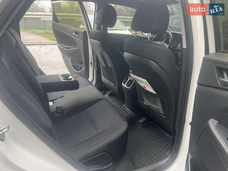 Позашляховик / Кросовер Hyundai Tucson 2017 в Харкові фото 14 Позашляховик / Кросовер Hyundai Tucson 2017 в Харкові