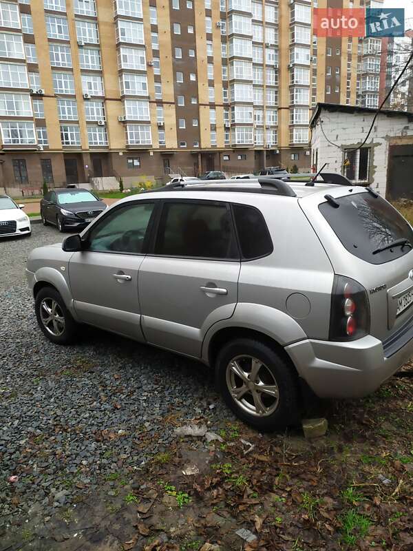 Внедорожник / Кроссовер Hyundai Tucson 2009 в Житомире