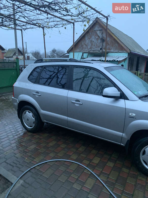 Позашляховик / Кросовер Hyundai Tucson 2005 в Черкасах