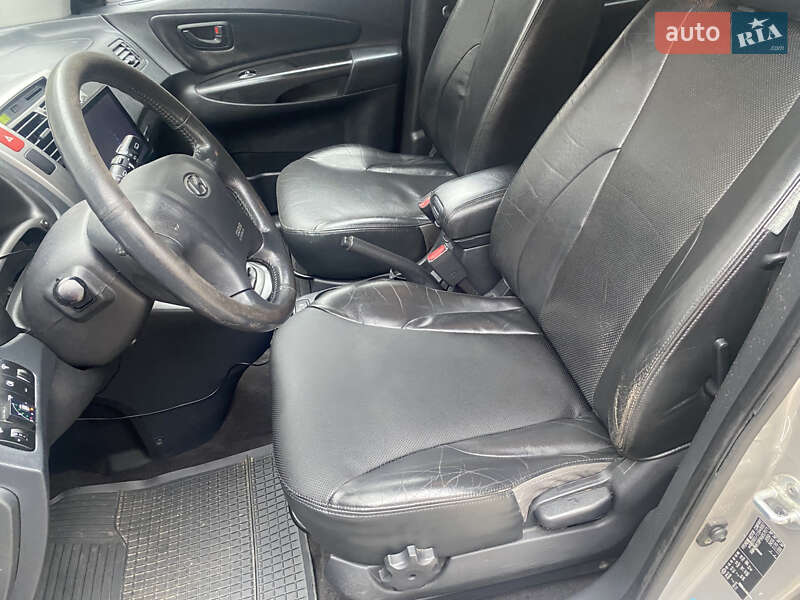 Позашляховик / Кросовер Hyundai Tucson 2010 в Луцьку фото 7 Позашляховик / Кросовер Hyundai Tucson 2010 в Луцьку