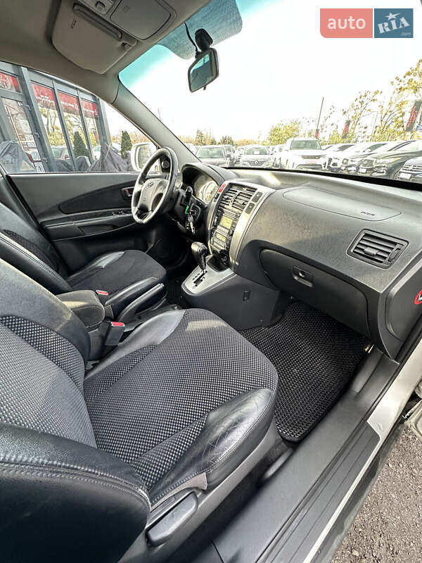 Позашляховик / Кросовер Hyundai Tucson 2012 в Білогородці