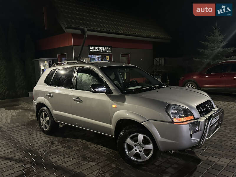 Внедорожник / Кроссовер Hyundai Tucson 2004 в Самборе