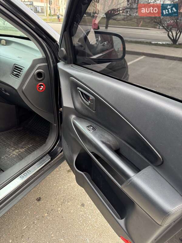 Позашляховик / Кросовер Hyundai Tucson 2009 в Харкові фото 12 Позашляховик / Кросовер Hyundai Tucson 2009 в Харкові