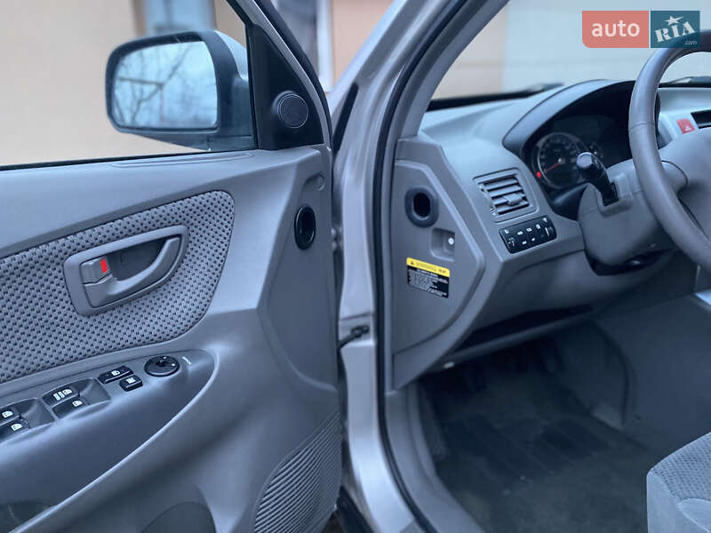 Позашляховик / Кросовер Hyundai Tucson 2006 в Вінниці фото 19 Позашляховик / Кросовер Hyundai Tucson 2006 в Вінниці
