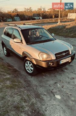 Внедорожник / Кроссовер Hyundai Tucson 2005 в Раздельной