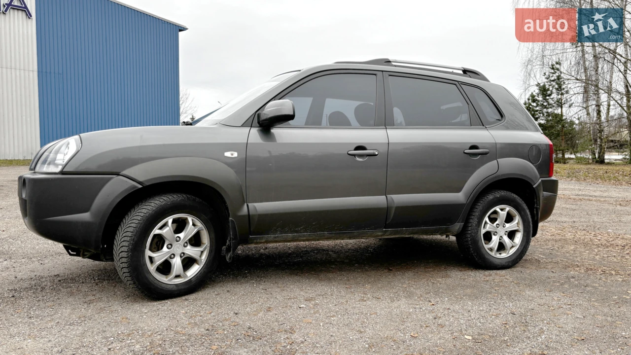 Украинськя реєстрація , авто в ЛИТВІ вже більше 10 років!
1 власник. Добрі дороги палива мастила в Литві, стан СУПЕР!
ДЛЯ ТИХ КТО ВЖЕ  В ЛИТВІ або в ЛАТВІІ або  В ПОЛЬШІ и збираєтся до дому чи по Європі. 
КОНТАКТИ є всі мессенджери
+**********4
+********** 35

Обзор на YOUTUBE шукайте канал 