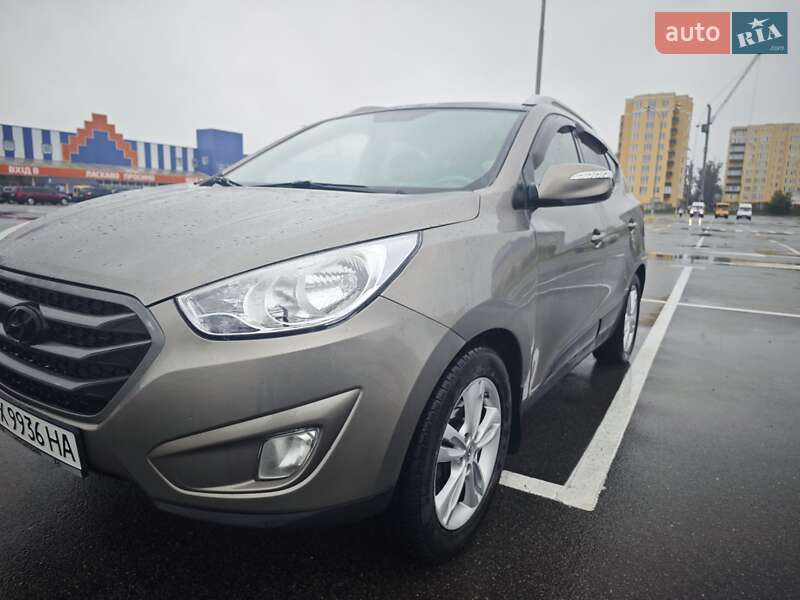 Внедорожник / Кроссовер Hyundai Tucson 2013 в Каменец-Подольском