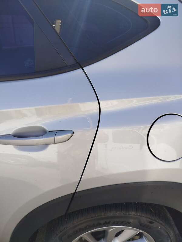 Позашляховик / Кросовер Hyundai Tucson 2016 в Києві