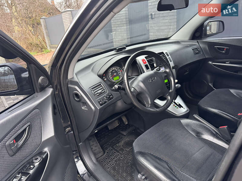 Позашляховик / Кросовер Hyundai Tucson 2008 в Києві фото 35 Позашляховик / Кросовер Hyundai Tucson 2008 в Києві