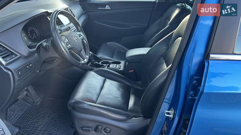 Позашляховик / Кросовер Hyundai Tucson 2017 в Києві