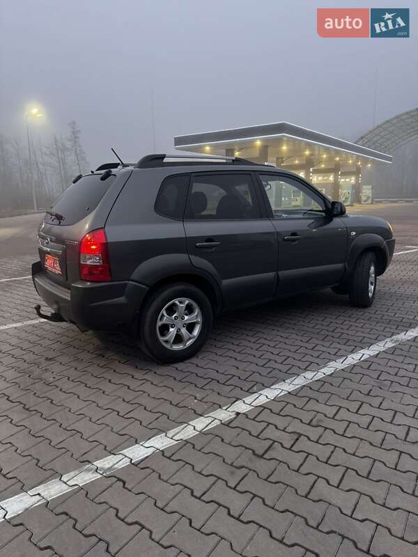 Позашляховик / Кросовер Hyundai Tucson 2009 в Чернігові фото 10 Позашляховик / Кросовер Hyundai Tucson 2009 в Чернігові