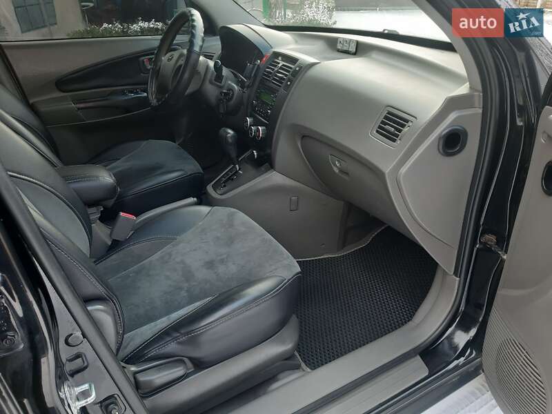Позашляховик / Кросовер Hyundai Tucson 2007 в Житомирі