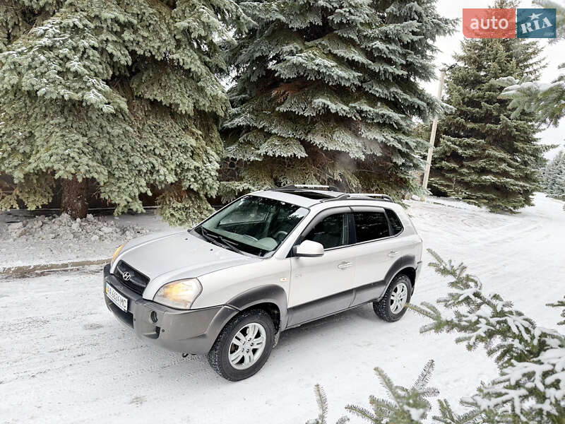 Позашляховик / Кросовер Hyundai Tucson 2006 в Києві