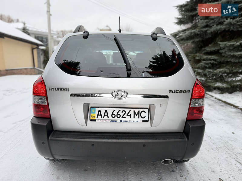 Позашляховик / Кросовер Hyundai Tucson 2006 в Києві