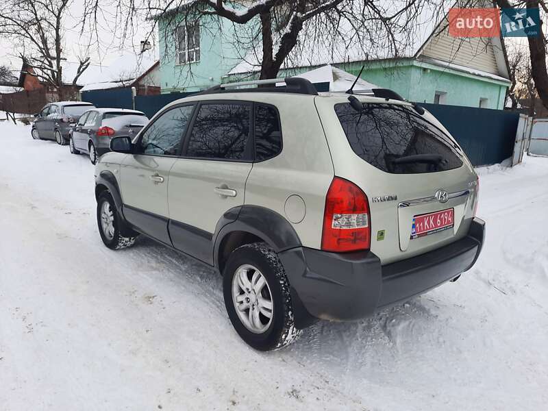 Позашляховик / Кросовер Hyundai Tucson 2006 в Полтаві