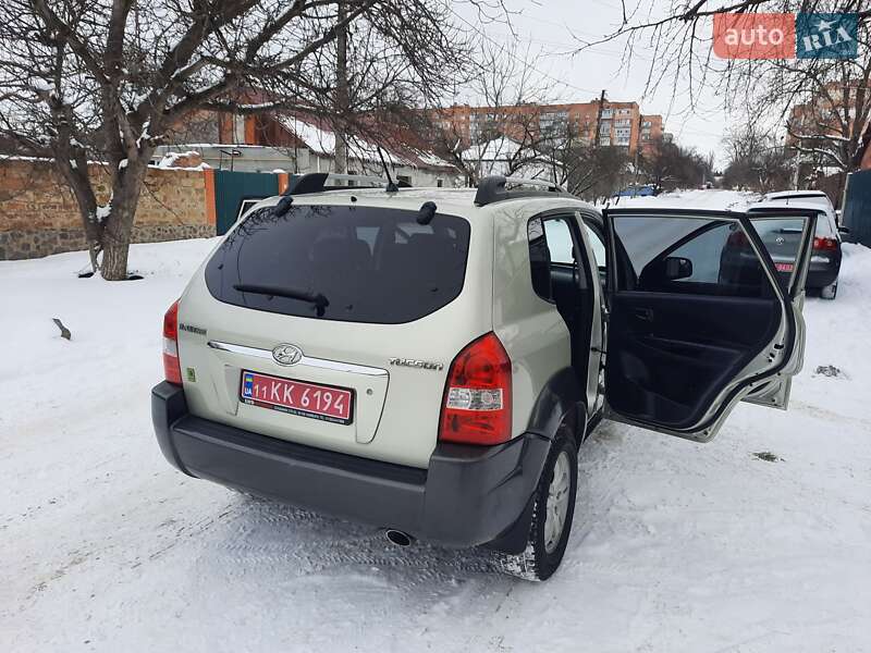 Позашляховик / Кросовер Hyundai Tucson 2006 в Полтаві