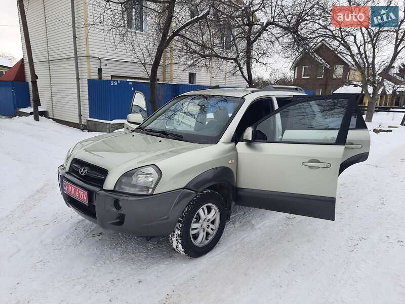 Позашляховик / Кросовер Hyundai Tucson 2006 в Полтаві