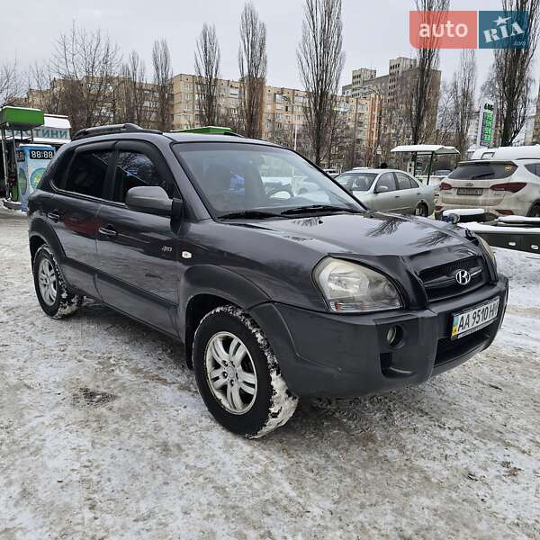 Позашляховик / Кросовер Hyundai Tucson 2008 в Києві фото 3 Позашляховик / Кросовер Hyundai Tucson 2008 в Києві