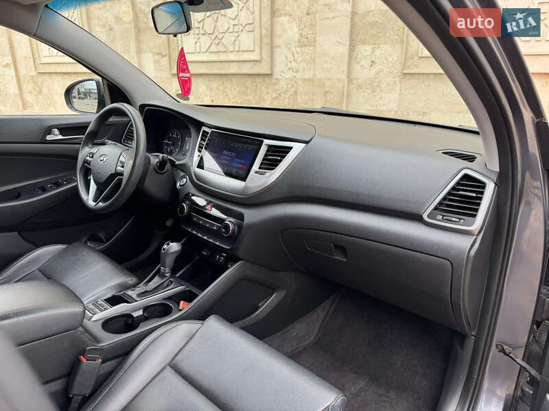 Внедорожник / Кроссовер Hyundai Tucson 2016 в Одессе