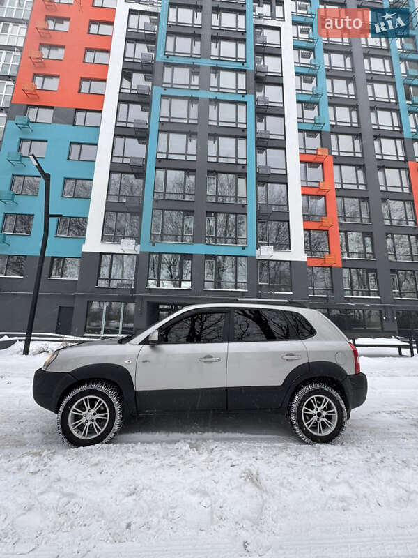 Внедорожник / Кроссовер Hyundai Tucson 2007 в Чернигове