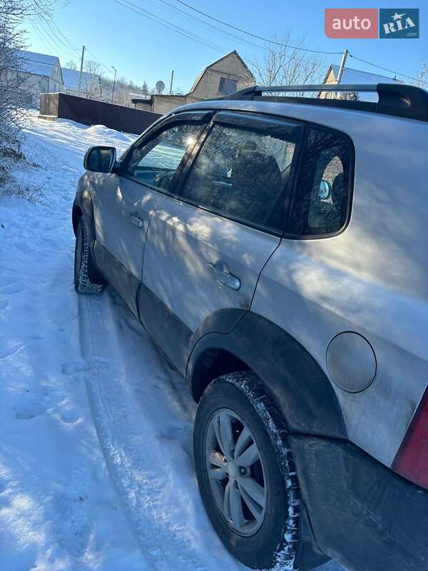 Внедорожник / Кроссовер Hyundai Tucson 2011 в Барвенкове фото Внедорожник / Кроссовер Hyundai Tucson 2011 в Барвенкове