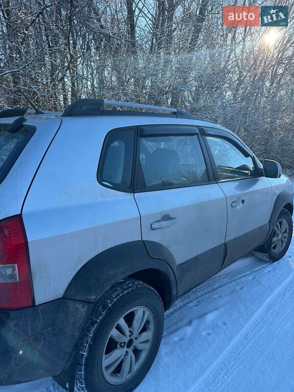 Внедорожник / Кроссовер Hyundai Tucson 2011 в Барвенкове фото 6 Внедорожник / Кроссовер Hyundai Tucson 2011 в Барвенкове