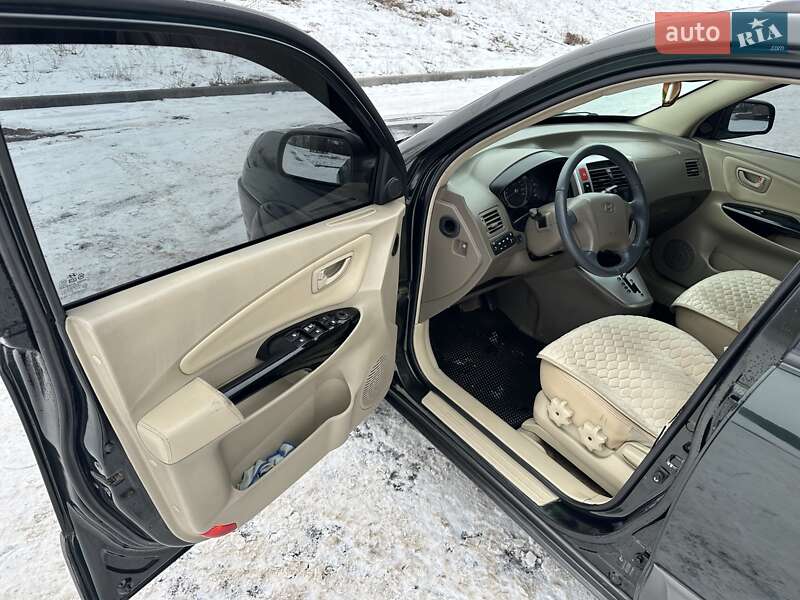 Внедорожник / Кроссовер Hyundai Tucson 2006 в Кривом Роге фото 9 Внедорожник / Кроссовер Hyundai Tucson 2006 в Кривом Роге