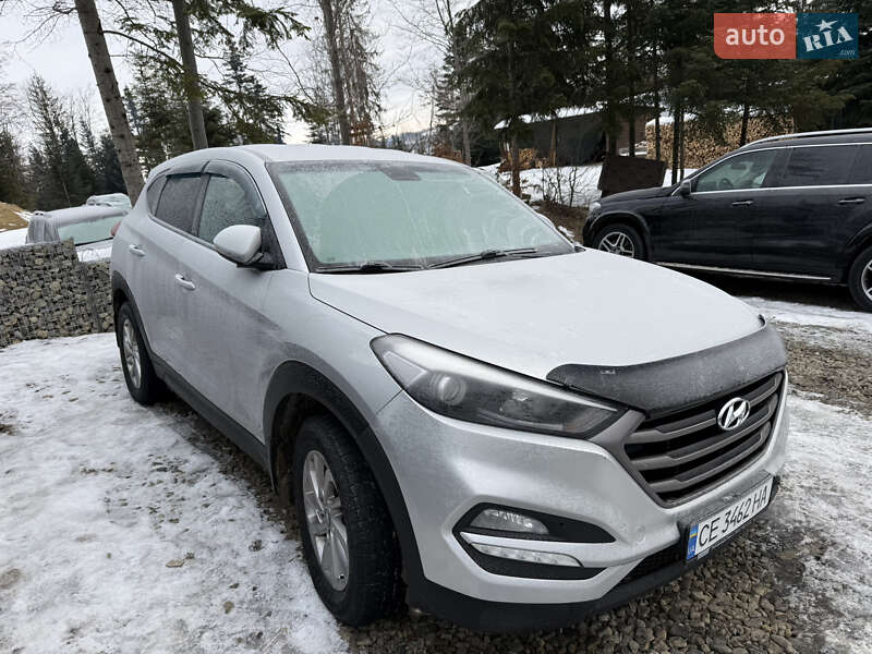 Позашляховик / Кросовер Hyundai Tucson 2016 в Чернівцях