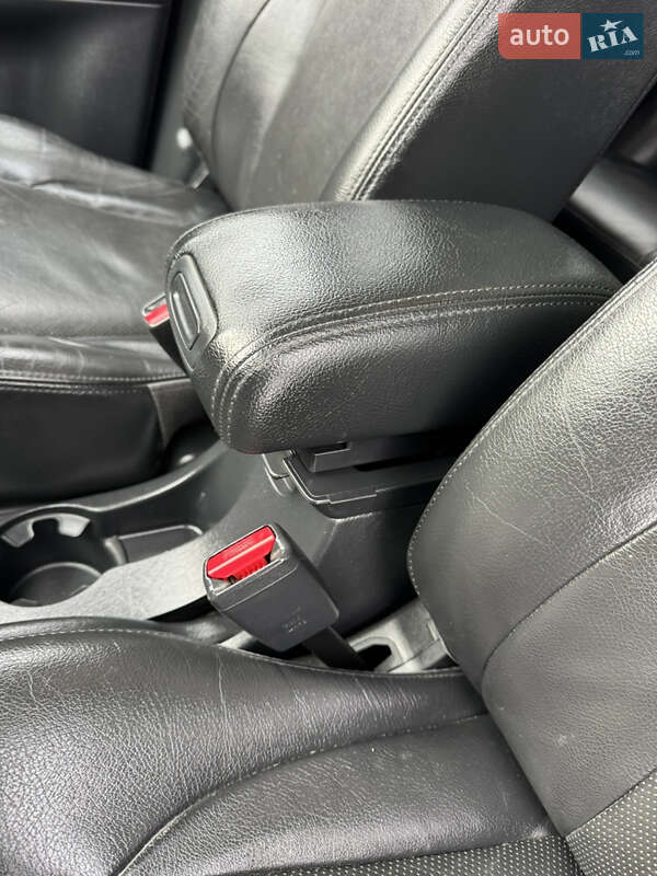 Позашляховик / Кросовер Hyundai Tucson 2009 в Слобожанському фото 42 Позашляховик / Кросовер Hyundai Tucson 2009 в Слобожанському