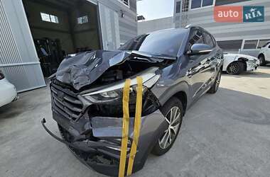 Внедорожник / Кроссовер Hyundai Tucson 2015 в Киеве