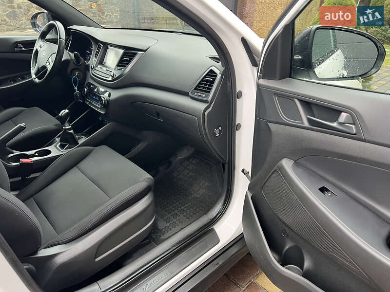 Внедорожник / Кроссовер Hyundai Tucson 2018 в Львове фото 42 Внедорожник / Кроссовер Hyundai Tucson 2018 в Львове