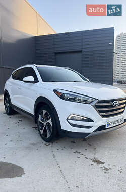 Позашляховик / Кросовер Hyundai Tucson 2016 в Києві