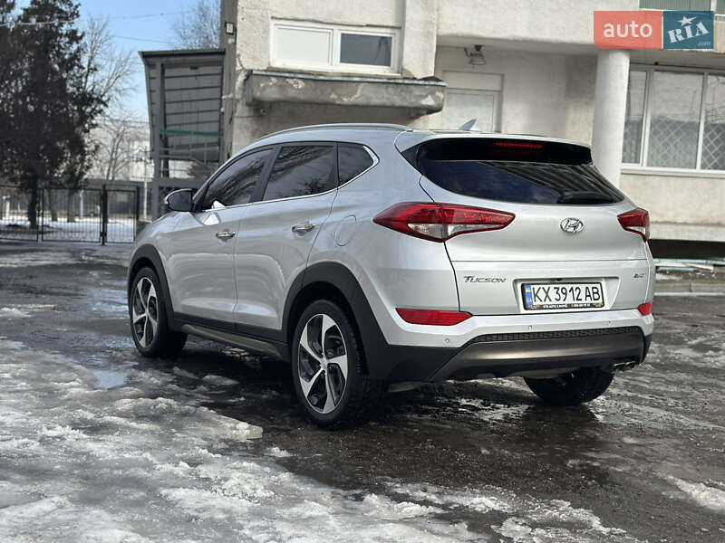 Внедорожник / Кроссовер Hyundai Tucson 2015 в Харькове