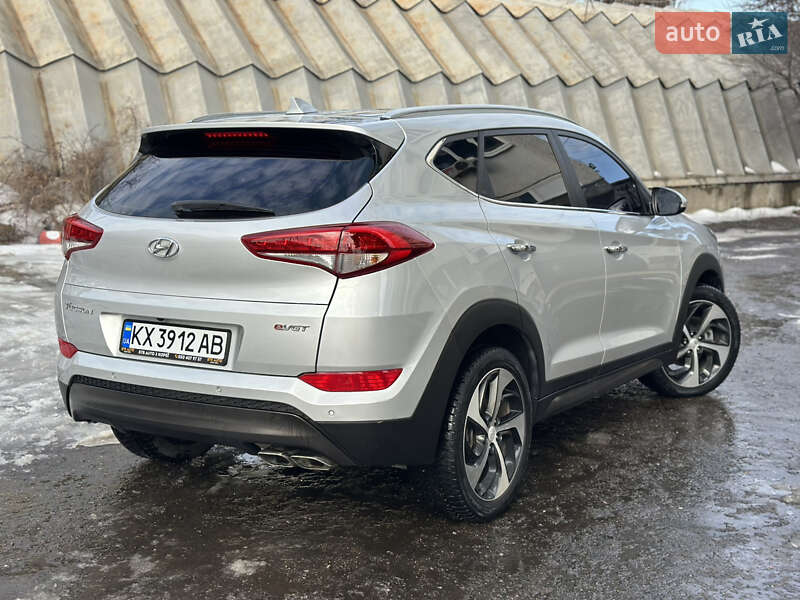Внедорожник / Кроссовер Hyundai Tucson 2015 в Харькове