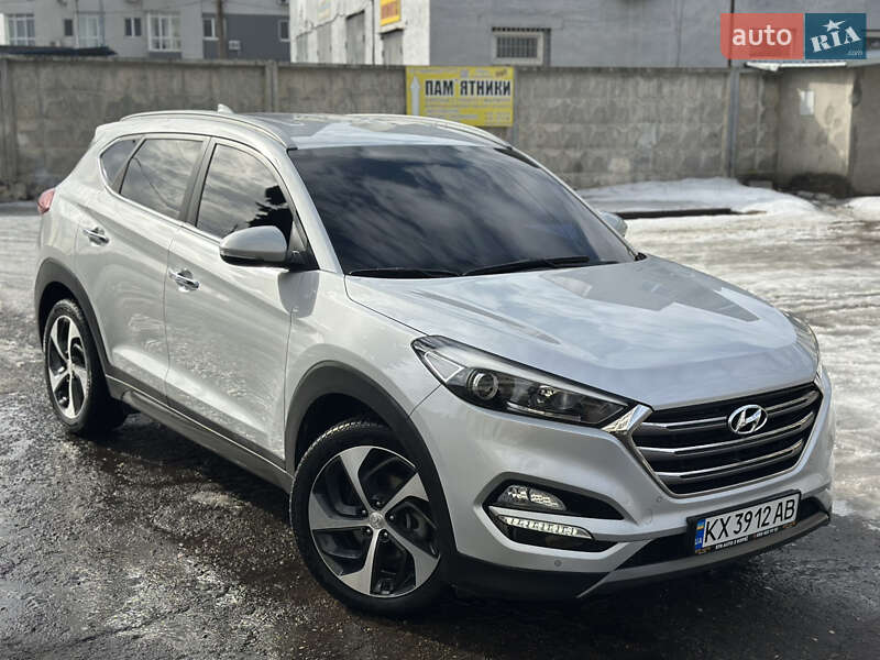 Внедорожник / Кроссовер Hyundai Tucson 2015 в Харькове