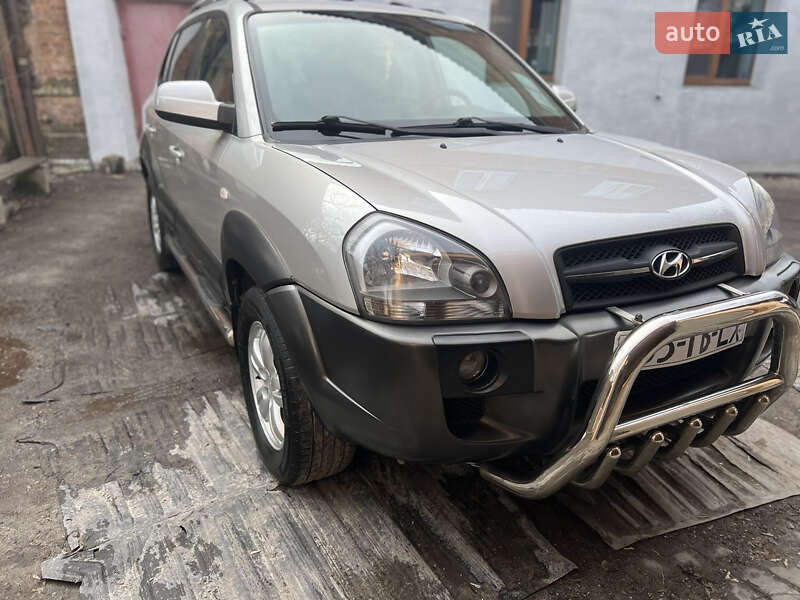 Внедорожник / Кроссовер Hyundai Tucson 2006 в Днепре фото 38 Внедорожник / Кроссовер Hyundai Tucson 2006 в Днепре