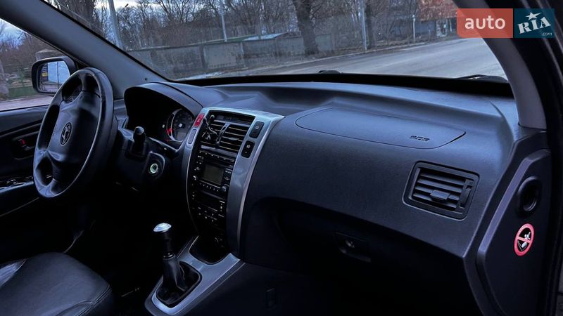 Внедорожник / Кроссовер Hyundai Tucson 2008 в Желтых Водах фото 9 Внедорожник / Кроссовер Hyundai Tucson 2008 в Желтых Водах