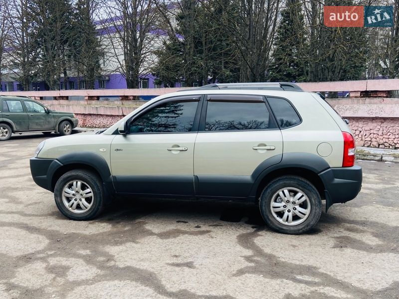 Внедорожник / Кроссовер Hyundai Tucson 2008 в Каменском