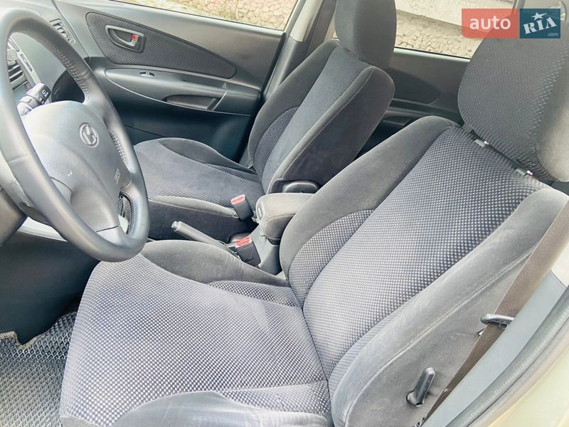 Внедорожник / Кроссовер Hyundai Tucson 2008 в Каменском