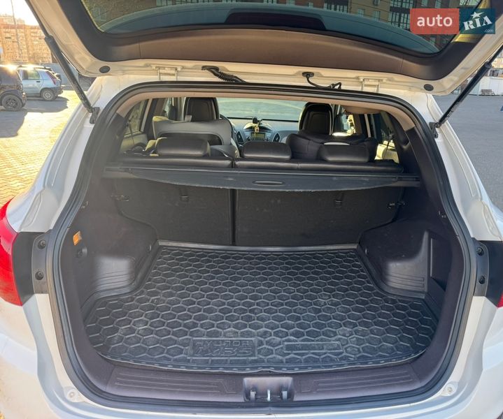 Внедорожник / Кроссовер Hyundai Tucson 2015 в Одессе