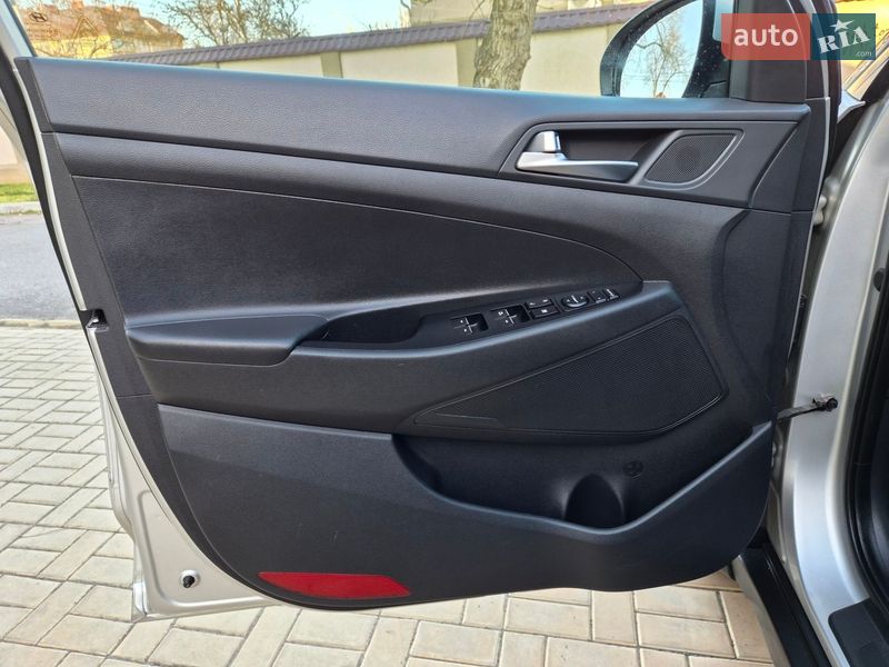 Внедорожник / Кроссовер Hyundai Tucson 2016 в Одессе