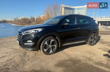 Позашляховик / Кросовер Hyundai Tucson 2017 в Києві