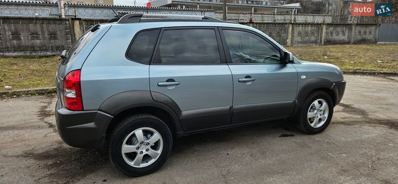 Внедорожник / Кроссовер Hyundai Tucson 2008 в Петрове