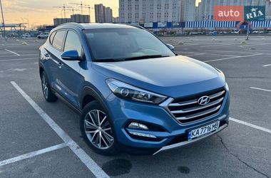Внедорожник / Кроссовер Hyundai Tucson 2016 в Киеве
