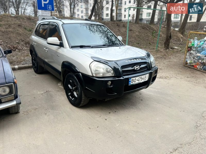 Позашляховик / Кросовер Hyundai Tucson 2006 в Тернополі