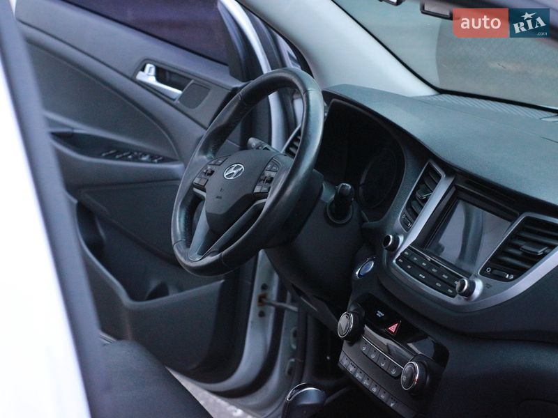 Внедорожник / Кроссовер Hyundai Tucson 2016 в Киеве